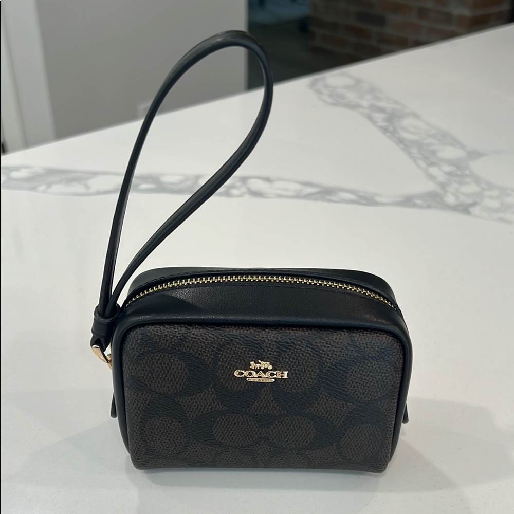 Coach Black and Brown Wristlet - Picture 3 of 13